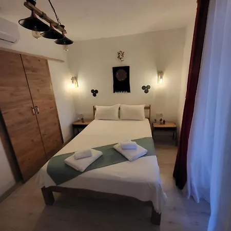 Gizli Bahce Homestay Seferihisar